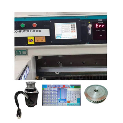 Programmautomatisches Schneiden Papierschneidemaschine Polar 115 mit maximaler Arbeitsbreite von 1