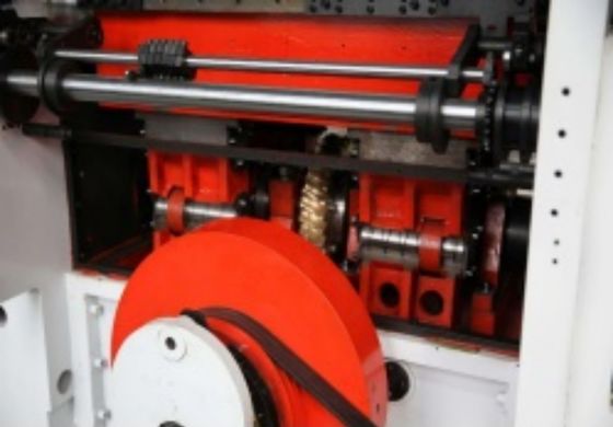 480 * 450 mm Min Papiergröße CQT-1520 Automatischer Druckschneider mit Strippen und Krümmen